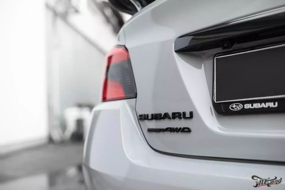 Subaru Impreza WRX STi. Оклейка кузова в Nardo Grey, антихром и замена магнитолы!